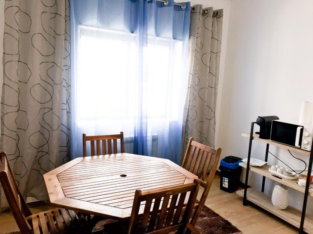 Menin Rooms 2 Castelo Branco  Bagian luar foto